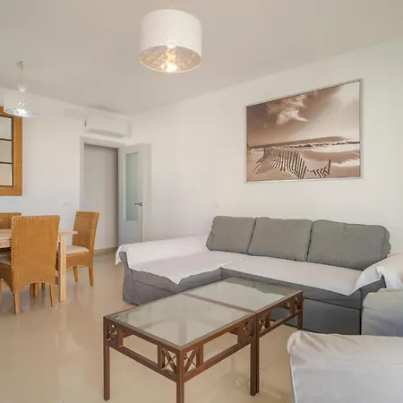 Apartment 3 Bedroom Nice In *
